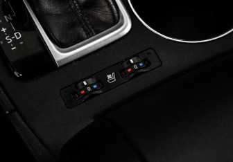 Подержанный автомобиль Toyota Highlander 2014 года (11 фото)