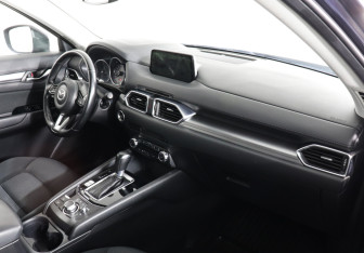 Подержанный автомобиль Mazda CX-5 2018 года (10 фото)