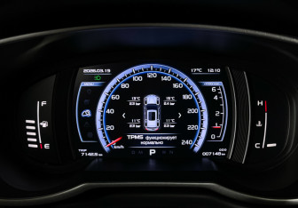 Подержанный автомобиль Geely Atlas 2022 года (11 фото)