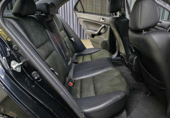 Подержанный автомобиль Honda Accord Sedan 2007 года (12 фото)