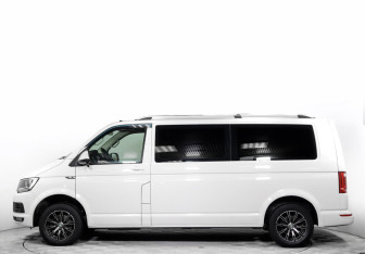 Подержанный автомобиль Volkswagen Caravelle 2018 года (8 фото)