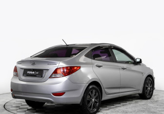 Подержанный автомобиль Hyundai Solaris Sedan 2011 года (4 фото)