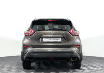 Подержанный автомобиль Nissan Murano Suv 2018 года (6 фото)
