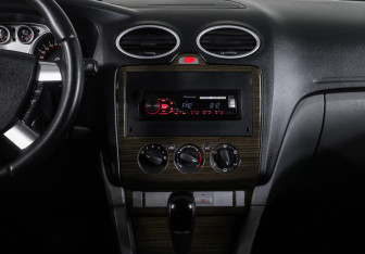 Подержанный автомобиль Ford Focus Hatchback 2008 года (12 фото)