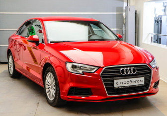 Подержанный автомобиль Audi A3 Sedan 2018 года (3 фото)