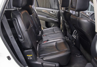 Подержанный автомобиль Infiniti QX60 2014 года (13 фото)