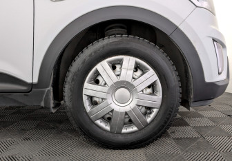 Подержанный автомобиль Hyundai Creta 2017 года (18 фото)