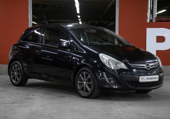 Подержанный автомобиль Opel Corsa 2011 года (3 фото)