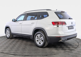 Подержанный автомобиль Volkswagen Teramont 2023 года (7 фото)