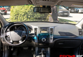 Подержанный автомобиль Hyundai ix55 2012 года (10 фото)