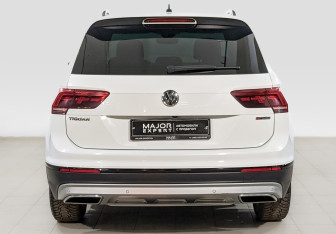 Подержанный автомобиль Volkswagen Tiguan 2020 года (5 фото)