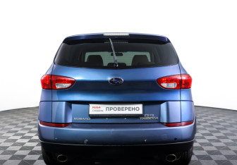 Подержанный автомобиль Subaru Tribeca 2005 года (6 фото)