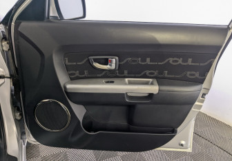 Подержанный автомобиль Kia Soul 2012 года (20 фото)