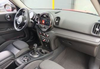 Подержанный автомобиль MINI Countryman 2019 года (11 фото)