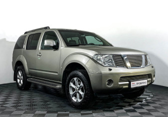 Подержанный автомобиль Nissan Pathfinder 2007 года (3 фото)