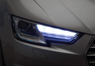 Подержанный автомобиль Audi A4 Sedan 2018 года (28 фото)