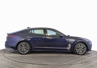 Подержанный автомобиль Kia Stinger 2019 года (4 фото)