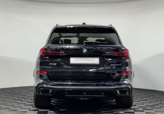 Новый BMW X5 2025 (4 фото)