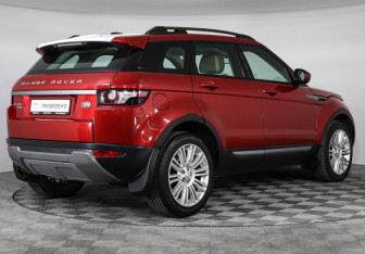 Подержанный автомобиль Land Rover Range Rover Evoque 2014 года (5 фото)