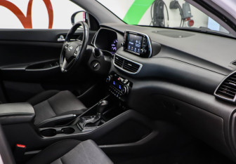 Подержанный автомобиль Hyundai Tucson 2018 года (21 фото)