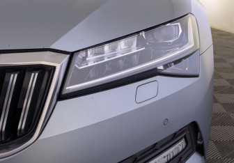 Подержанный автомобиль Skoda Superb Liftback 2019 года (12 фото)