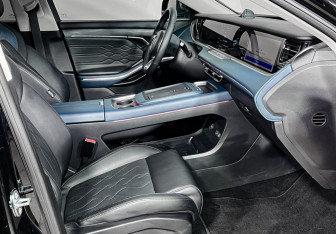 Подержанный автомобиль Voyah Free 2024 года (9 фото)