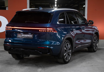 Подержанный автомобиль Geely Monjaro 2023 года (5 фото)