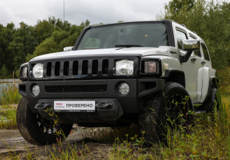 Подержанный автомобиль Hummer H3 Suv 2009 года (20 фото)