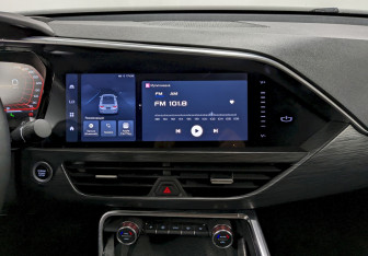 Подержанный автомобиль Geely Tugella 2023 года (26 фото)