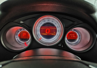 Подержанный автомобиль Citroen C4 Hatchback 2012 года (12 фото)