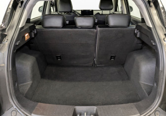 Подержанный автомобиль Москвич 3 2023 года (10 фото)