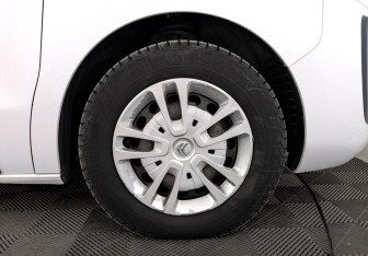 Подержанный автомобиль Citroen SpaceTourer 2020 года (19 фото)