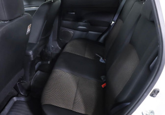 Подержанный автомобиль Mitsubishi ASX 2018 года (15 фото)