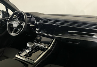 Новый Audi Q7 2025 (15 фото)