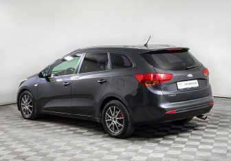 Подержанный автомобиль Kia Ceed Wagon 2013 года (7 фото)