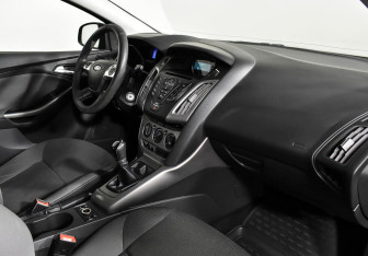 Подержанный автомобиль Ford Focus Wagon 2012 года (9 фото)