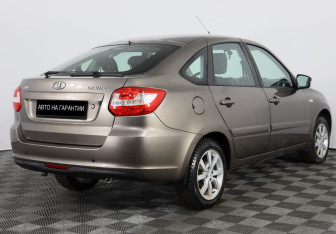 Подержанный автомобиль LADA (ВАЗ) Granta Sedan 2016 года (3 фото)