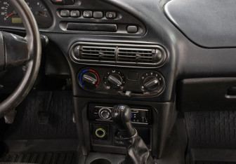 Подержанный автомобиль Chevrolet Niva 2013 года (15 фото)