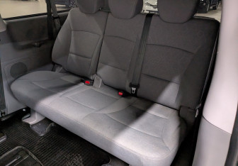 Подержанный автомобиль Hyundai H-1 2021 года (12 фото)