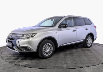 Подержанный автомобиль Mitsubishi Outlander 2021 года (1 фото)