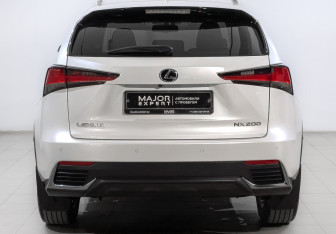 Подержанный автомобиль Lexus NX 2018 года (5 фото)