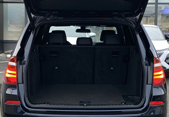 Подержанный автомобиль BMW X3 2014 года (10 фото)