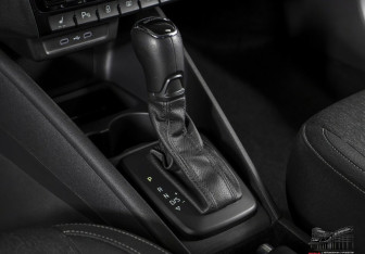 Подержанный автомобиль Skoda Rapid Liftback 2022 года (13 фото)