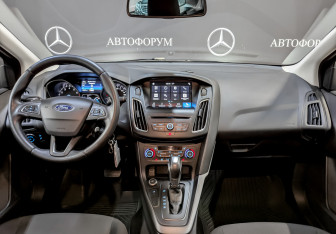 Подержанный автомобиль Ford Focus Wagon 2019 года (14 фото)