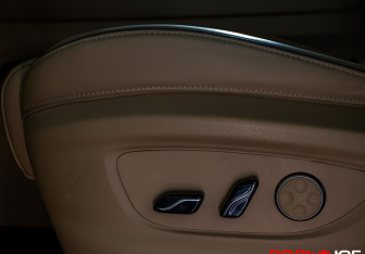 Подержанный автомобиль Voyah Dream 2023 года (19 фото)