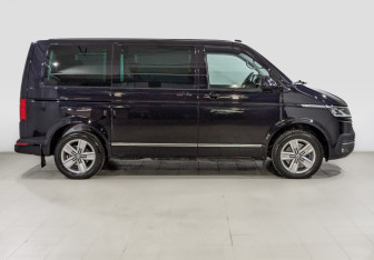 Подержанный автомобиль Volkswagen Multivan 2021 года (4 фото)