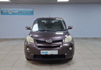Подержанный автомобиль Toyota Ist 2007 года (2 фото)