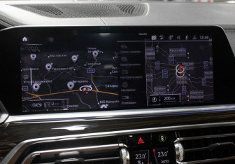 Подержанный автомобиль BMW X7 2019 года (22 фото)