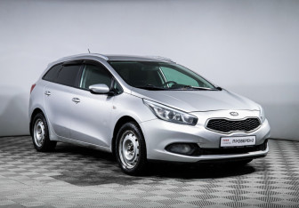 Подержанный автомобиль Kia Ceed Wagon 2013 года (3 фото)