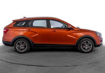 Подержанный автомобиль LADA (ВАЗ) Vesta Wagon 2020 года (4 фото)